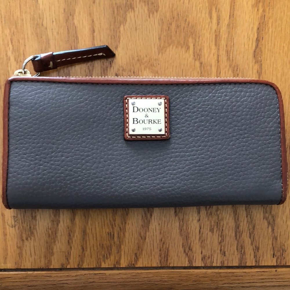 Dooney and Burke pebble grain elephant grey zip clutch wallet